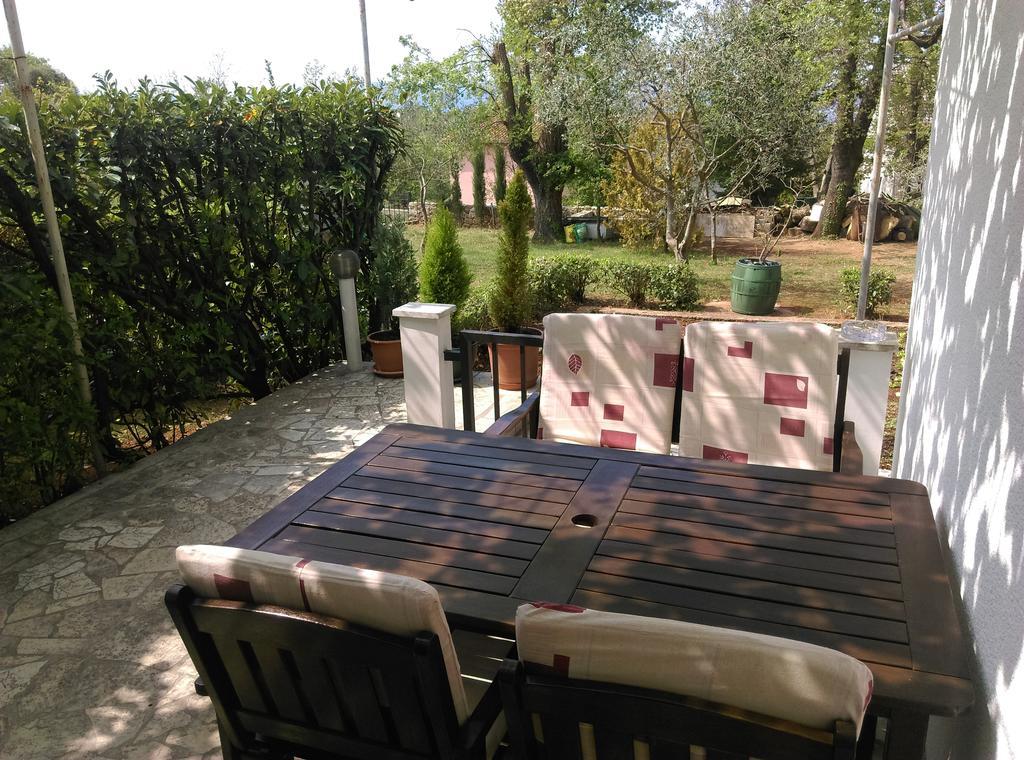 Apartments Marja Nijvice Zewnętrze zdjęcie
